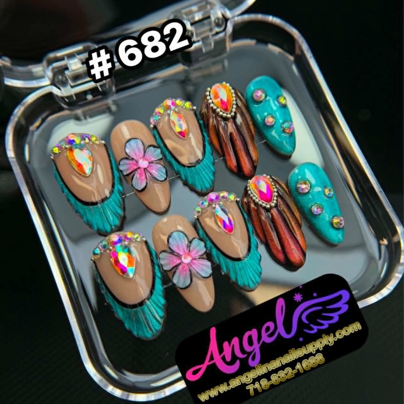 Angelina Handmade Custom Press-On #0682 - Tulum Treasure